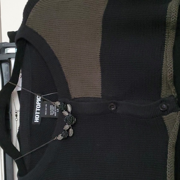 *NWT* Hot Topic's Black and Green Colorblock Bolero - Picture 7 of 16